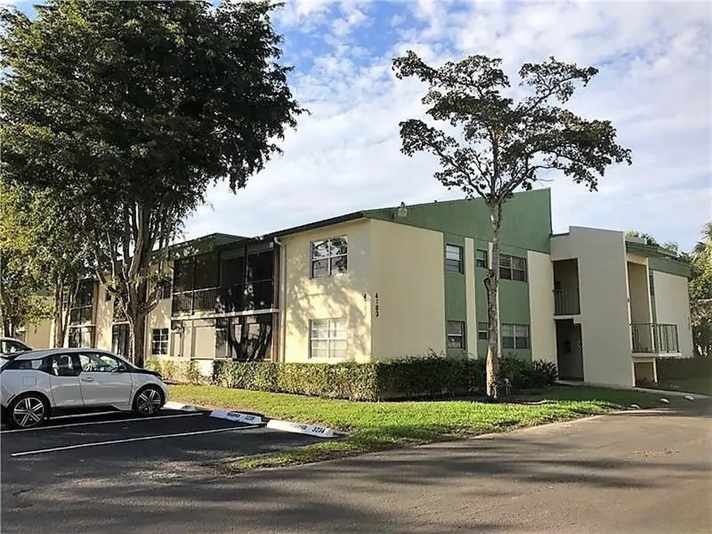 4163 NW 90th Avenue Coral Springs FL 33065