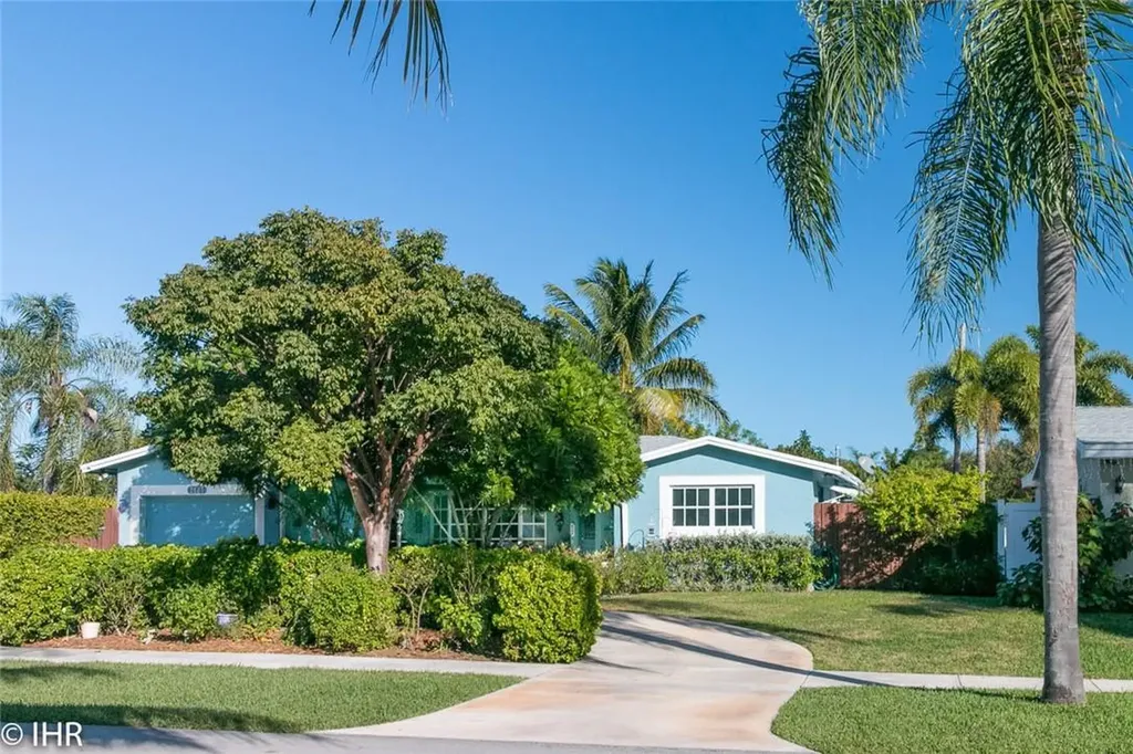 2127 N 32nd Court Hollywood FL 33021