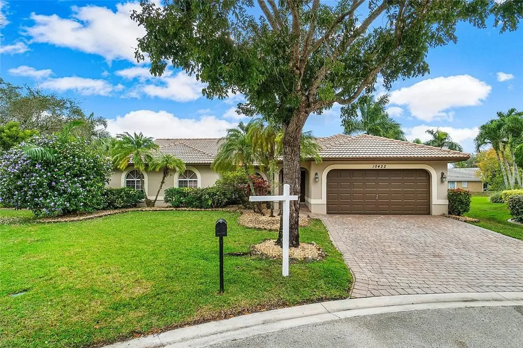 10422 NW 48th Manor Coral Springs FL 33076