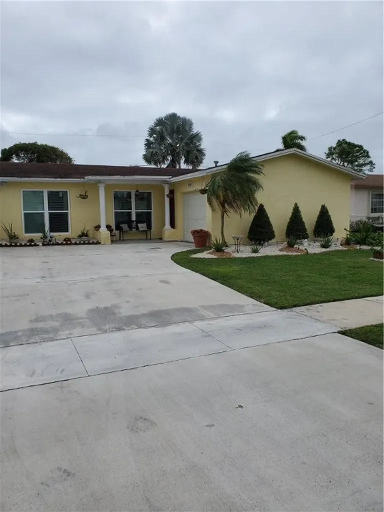 11430 NW 31st Place Sunrise FL 33323