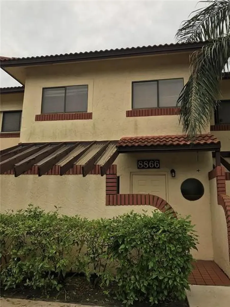 8866 NW 48th Street Sunrise FL 33351