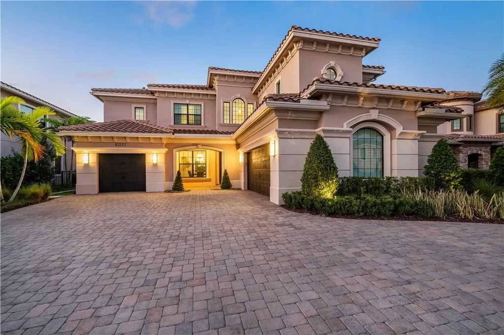 10223 Sweet Bay Manor Parkland FL 33076