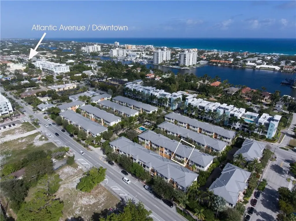 373 W Mallory Circle Delray Beach FL 33483