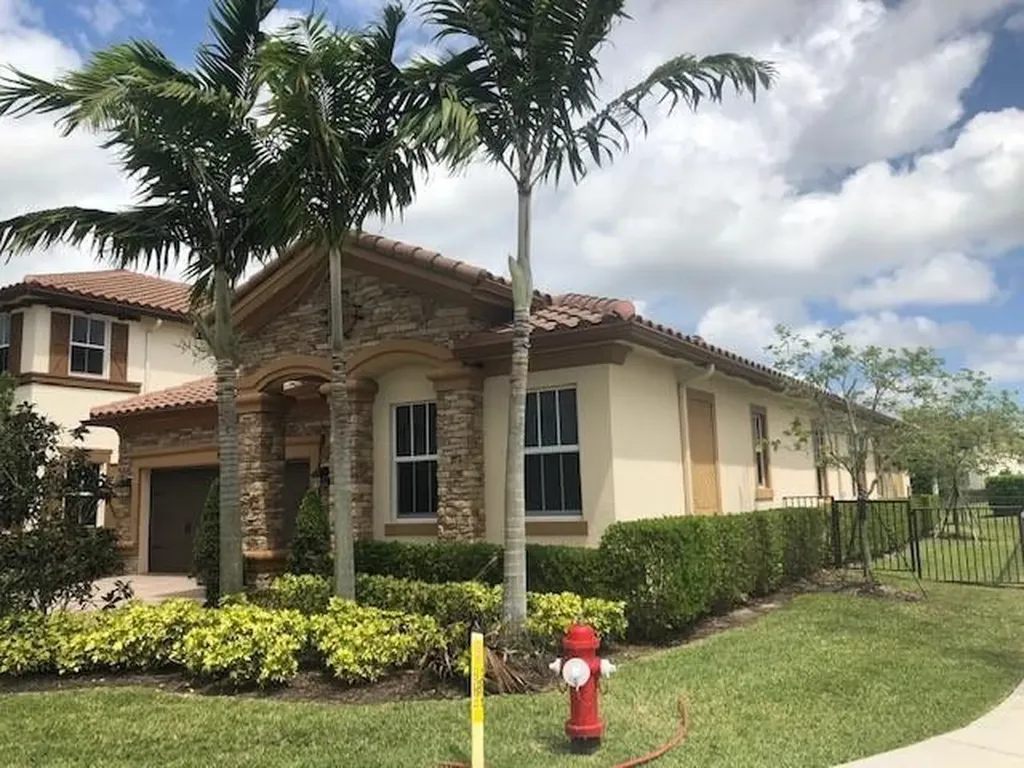 8520 Lakeside Drive Parkland FL 33076