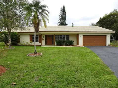 3742 NW 98th Avenue Coral Springs FL 33065