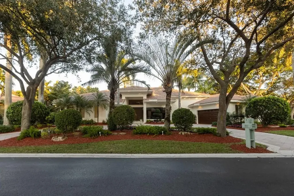 1011 NW 121st Terrace Coral Springs FL 33071