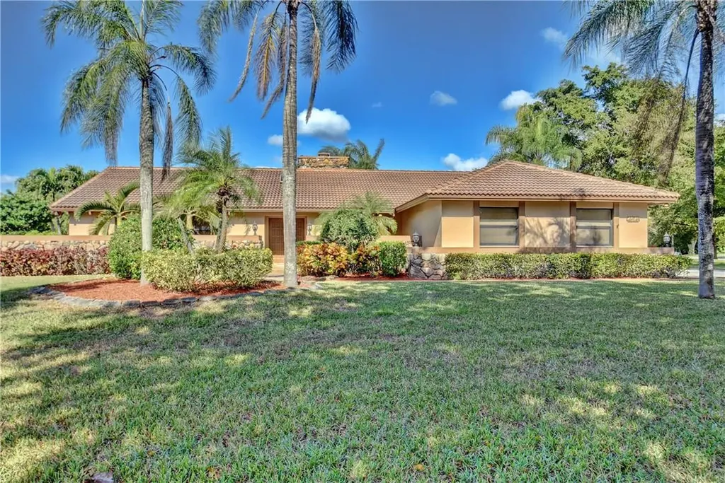 4370 NW 101st Drive Coral Springs FL 33065