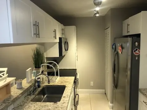 11652 NW 11th Street Pembroke Pines FL 33026
