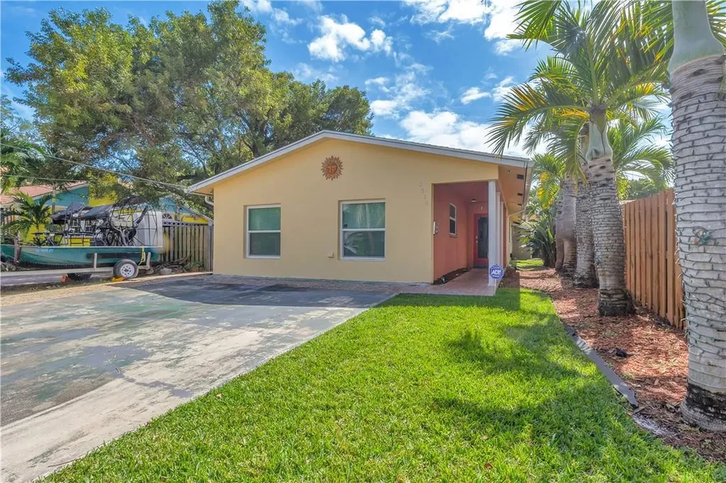 1516 NE 35th Street Oakland Park FL 33334