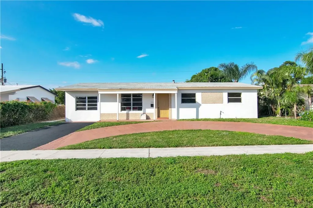 4951 NW 15th Street Lauderhill FL 33313
