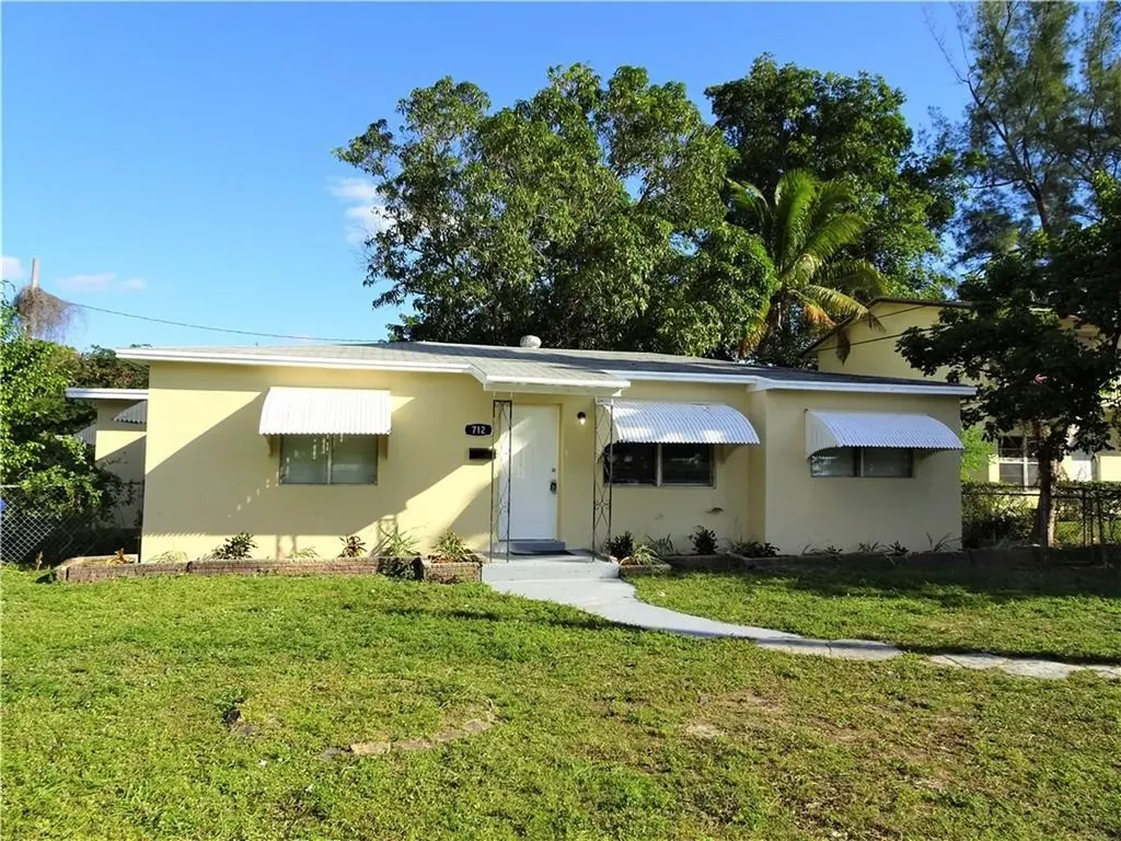 712 NE 1st Avenue Pompano Beach FL 33060