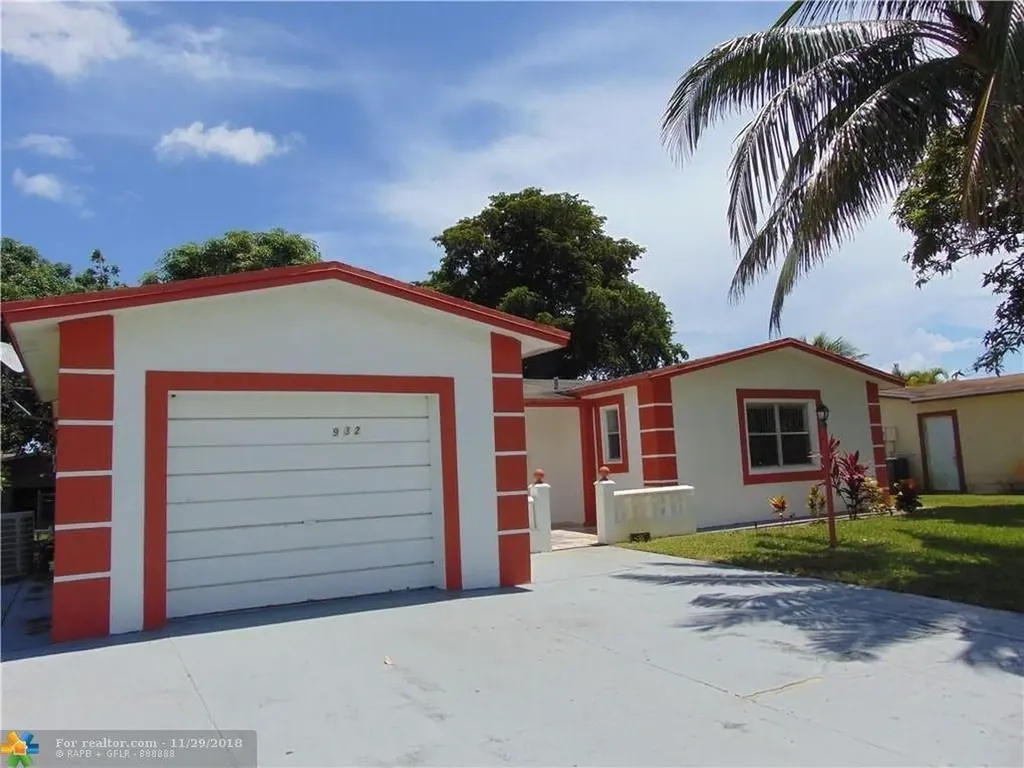 932 SW 70th Way North Lauderdale FL 33068