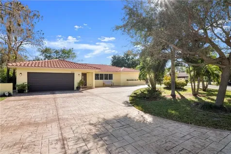8282 NW 3rd Place Coral Springs FL 33071