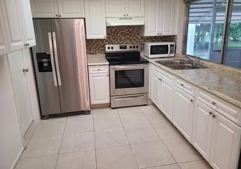 5059 NW 42nd Street Lauderdale Lakes FL 33319