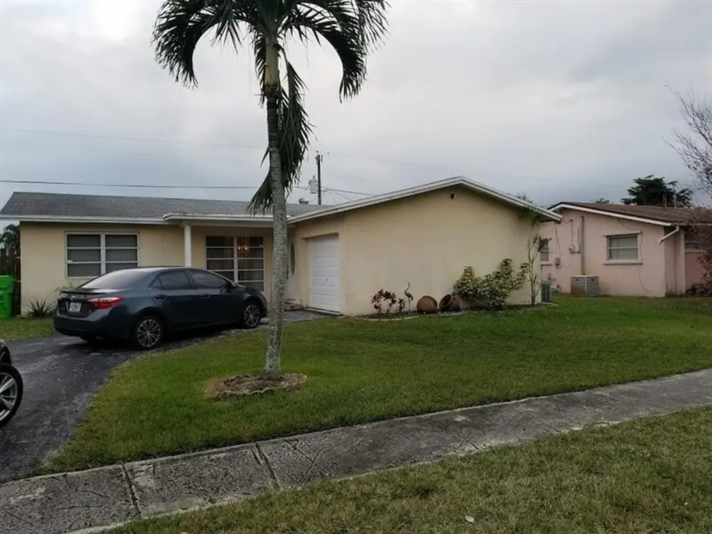 12370 NW 30th Place Sunrise FL 33323