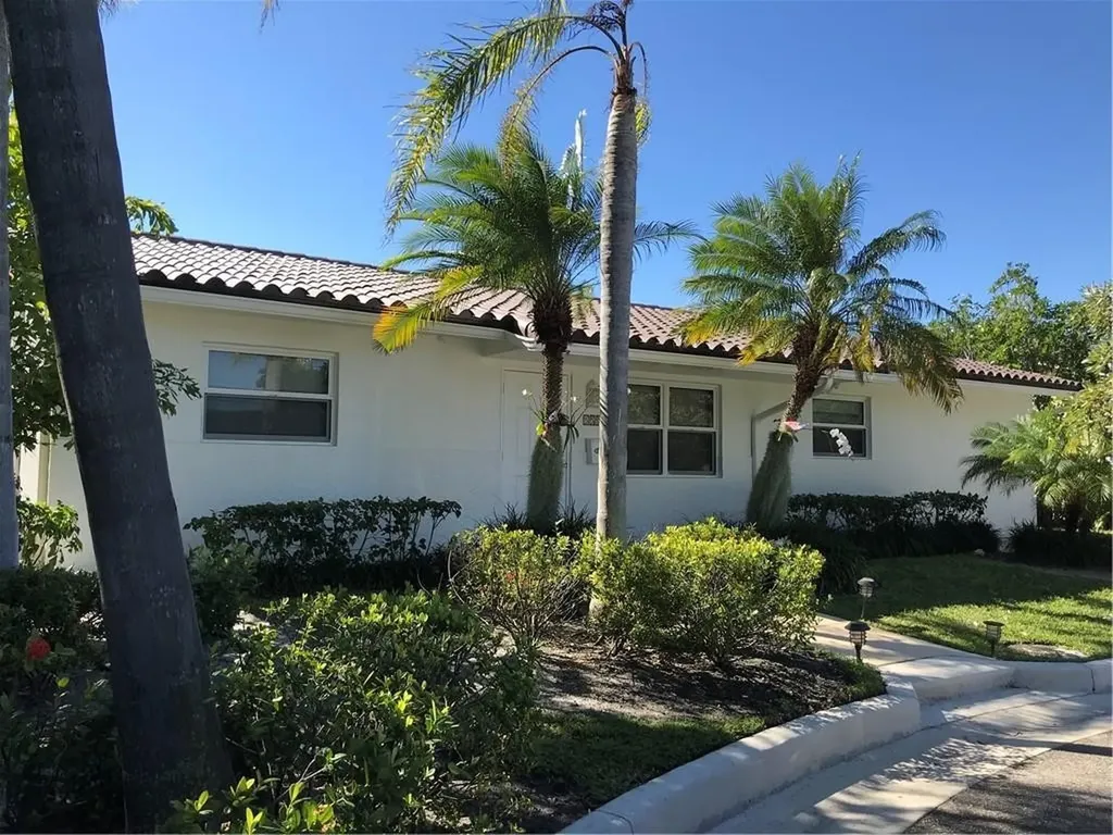 550 NE 18th Street Boca Raton FL 33432