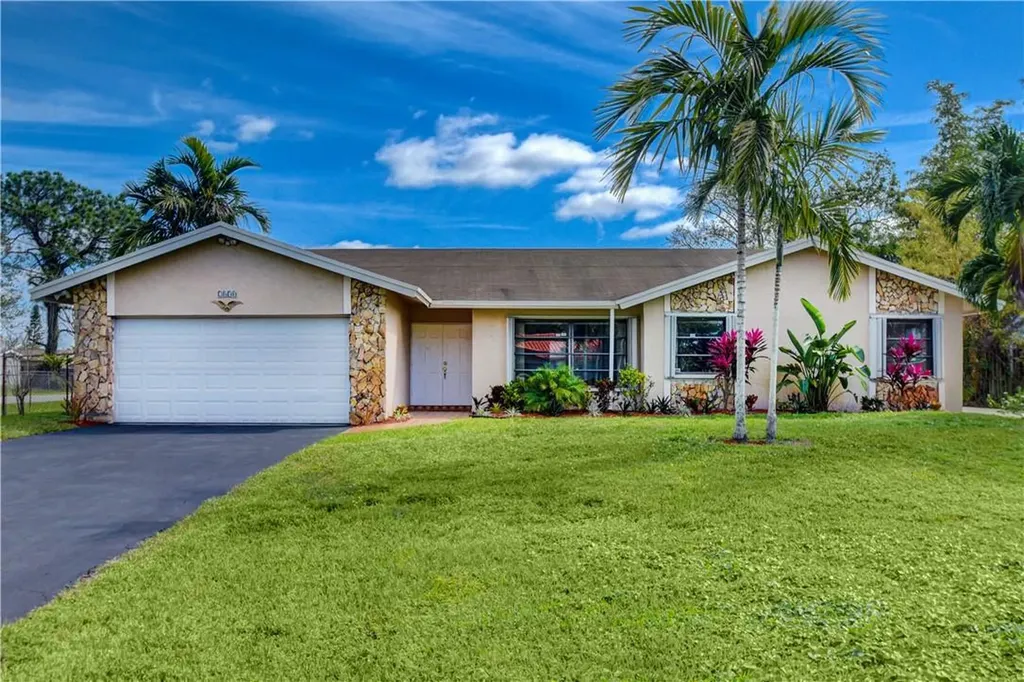 2830 NW 120th Avenue Plantation FL 33323