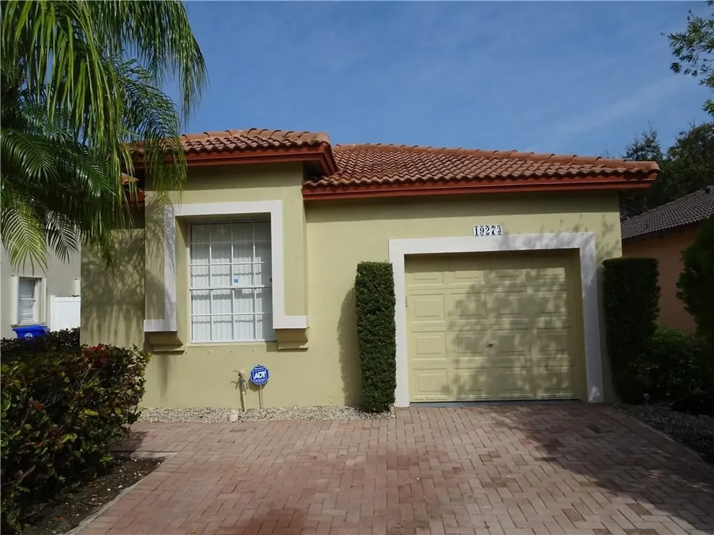 19273 NW 14th Street Pembroke Pines FL 33029