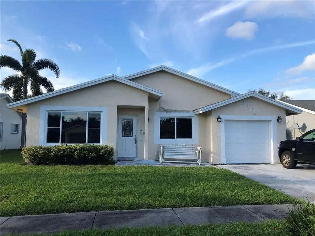 9625 NW 49th Street Sunrise FL 33351