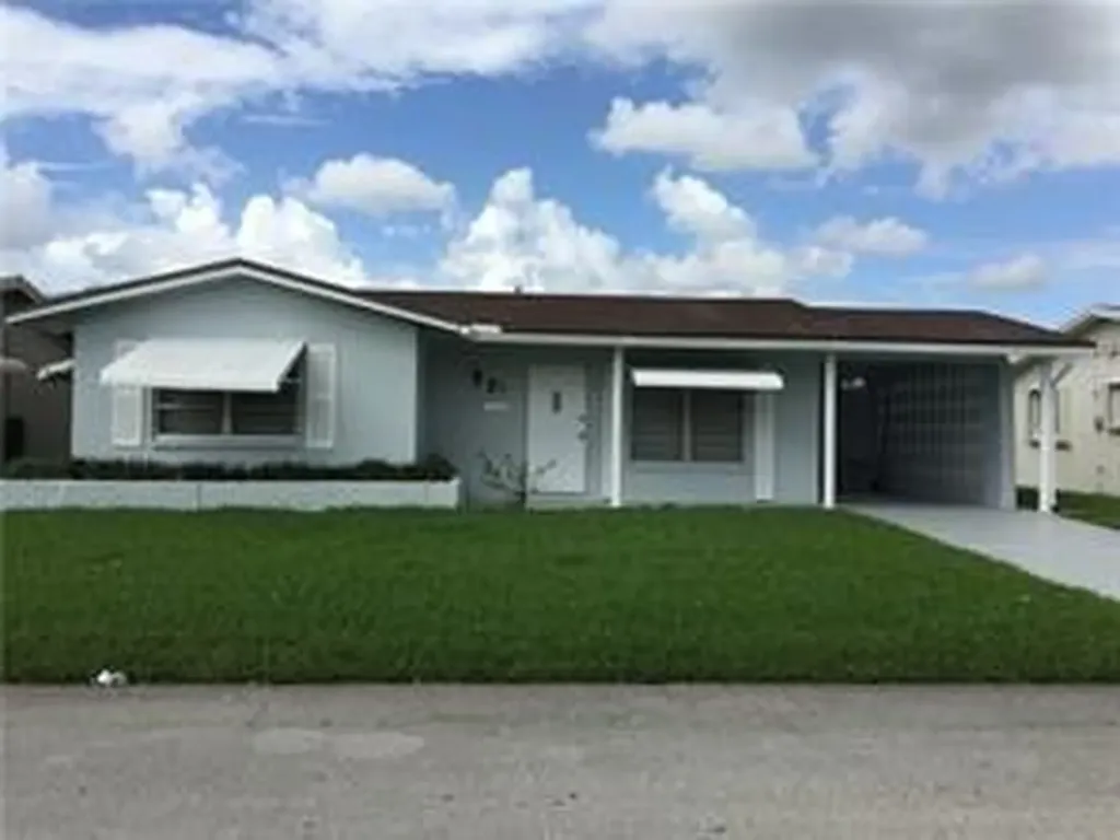 5713 NW 72nd Avenue Tamarac FL 33321