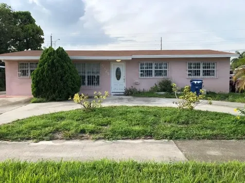 5325 NW 182nd Street Miami Gardens FL 33055