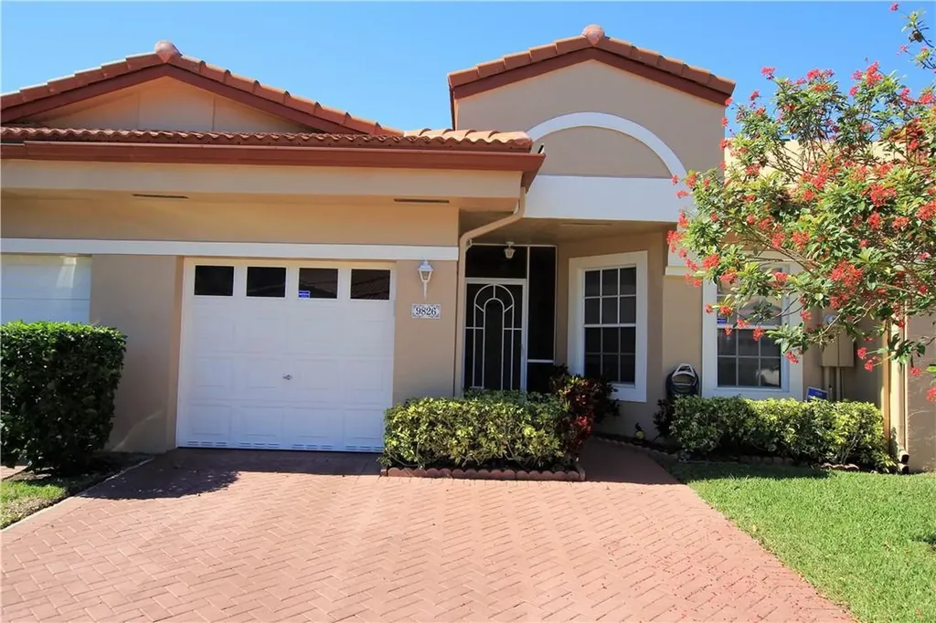 9826 Malvern Drive Tamarac FL 33321