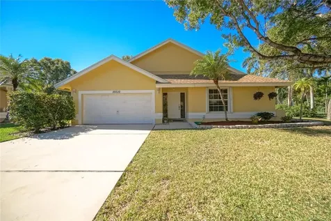 20520 NW 5th Street Pembroke Pines FL 33029