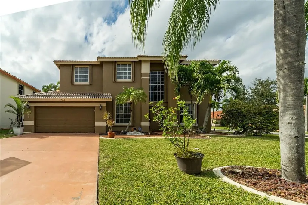 5551 NW 38th Terrace Coconut Creek FL 33073