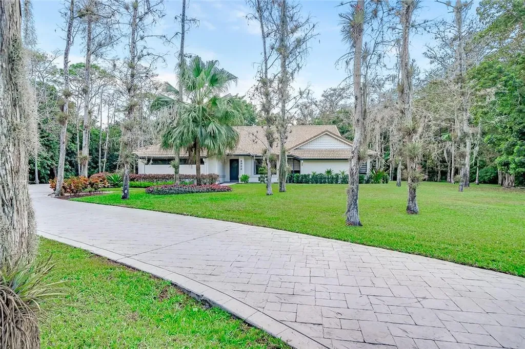4922 NW 81st Avenue Coral Springs FL 33067
