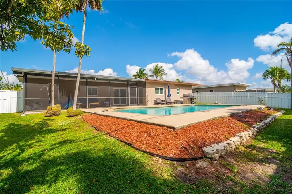 13432 NW 8th Court Sunrise FL 33325
