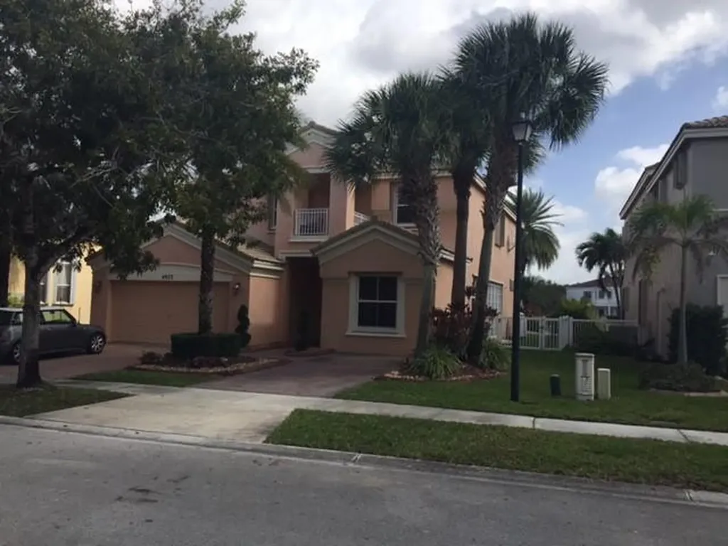 4973 SW 158th Way Miramar FL 33027