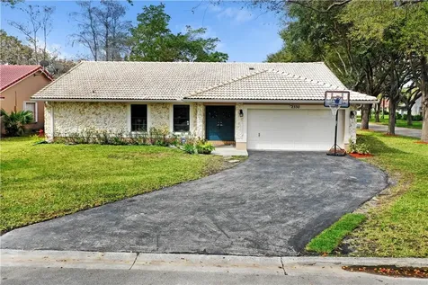 2330 NW 95th Avenue Coral Springs FL 33065