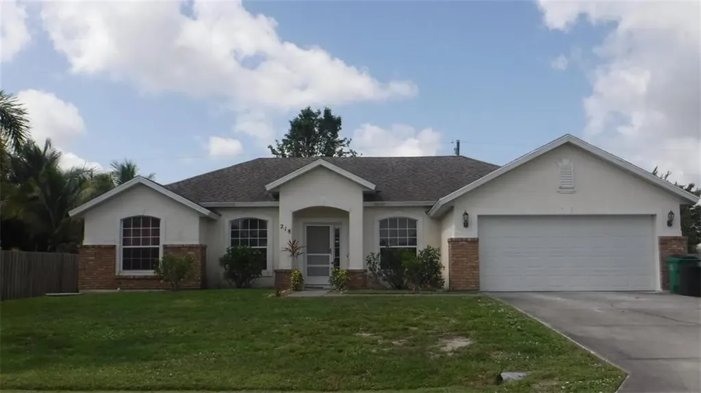 218 SW Glenwood Drive Port St Lucie FL 34984