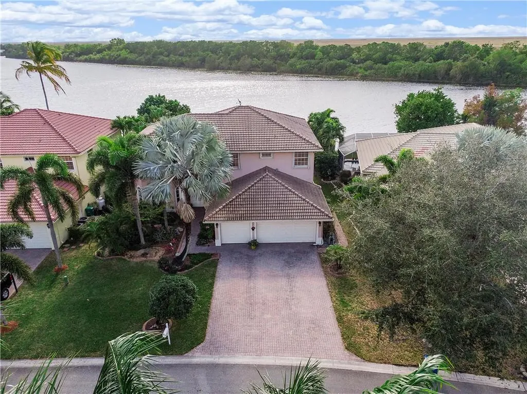 5032 NW 125th Avenue Coral Springs FL 33076