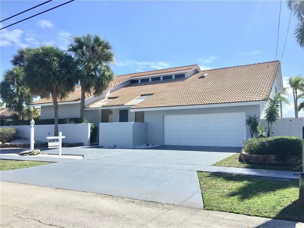 2740 NE 47th Street Lighthouse Point FL 33064