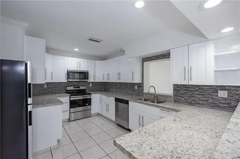 1660 NW 43rd Street Oakland Park FL 33309