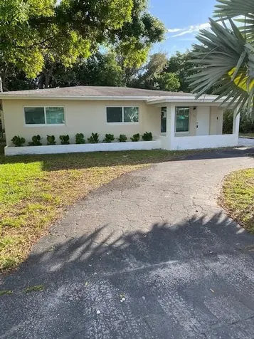 1586 NE 34th Street Oakland Park FL 33334