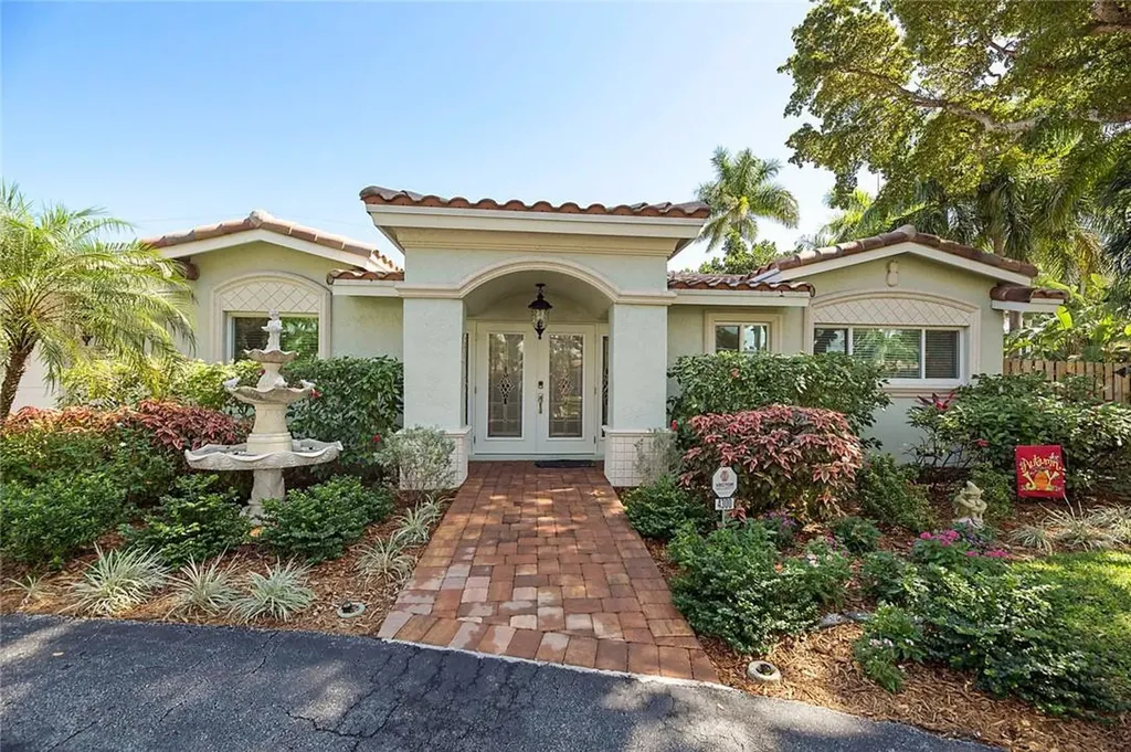 4300 NE 22nd Avenue Lighthouse Point FL 33064