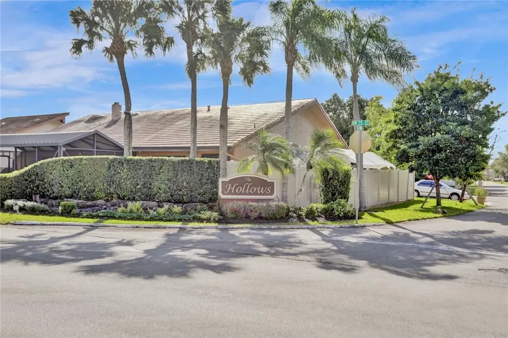 7329 Corkwood Terrace Tamarac FL 33321