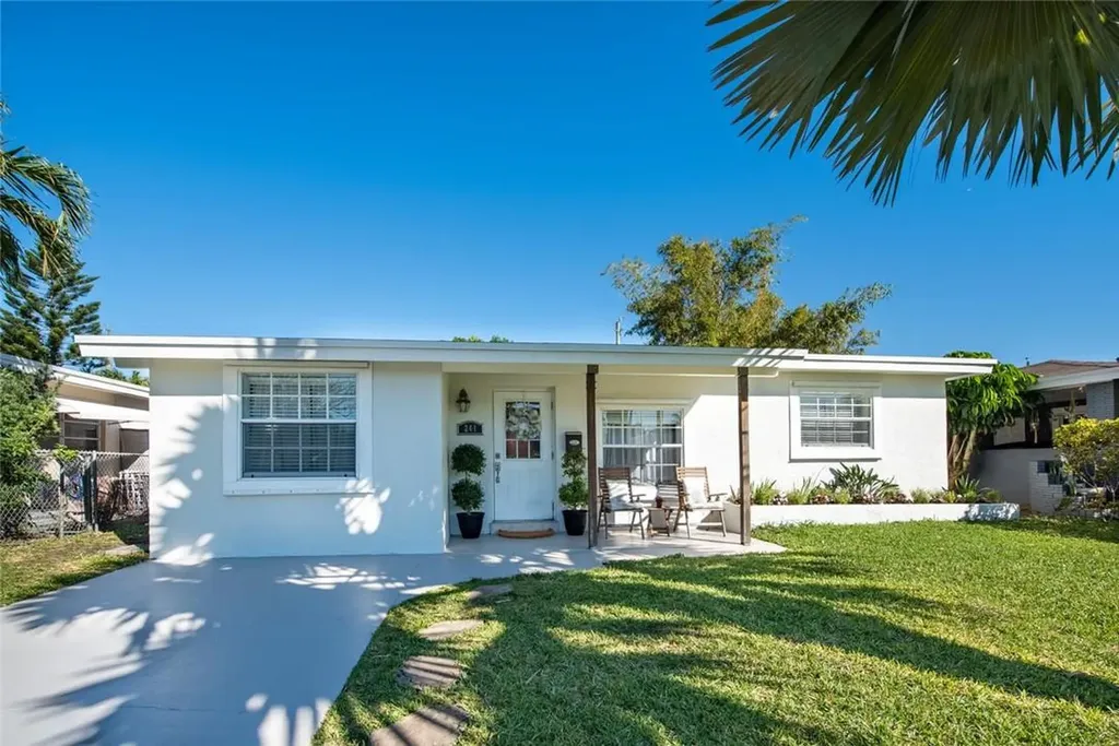 241 NE 43rd Street Oakland Park FL 33334