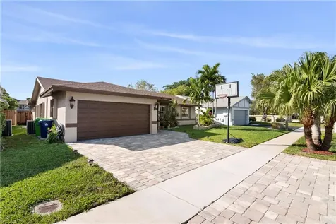 4365 NW 103rd Terrace Sunrise FL 33351