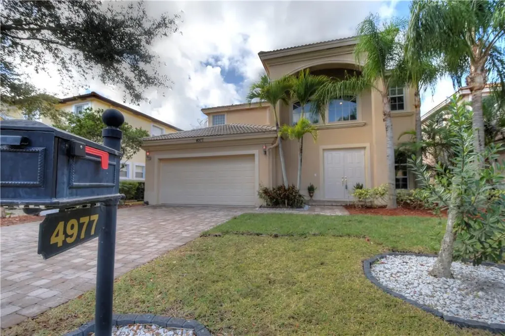4977 Cypress Lane Coconut Creek FL 33073