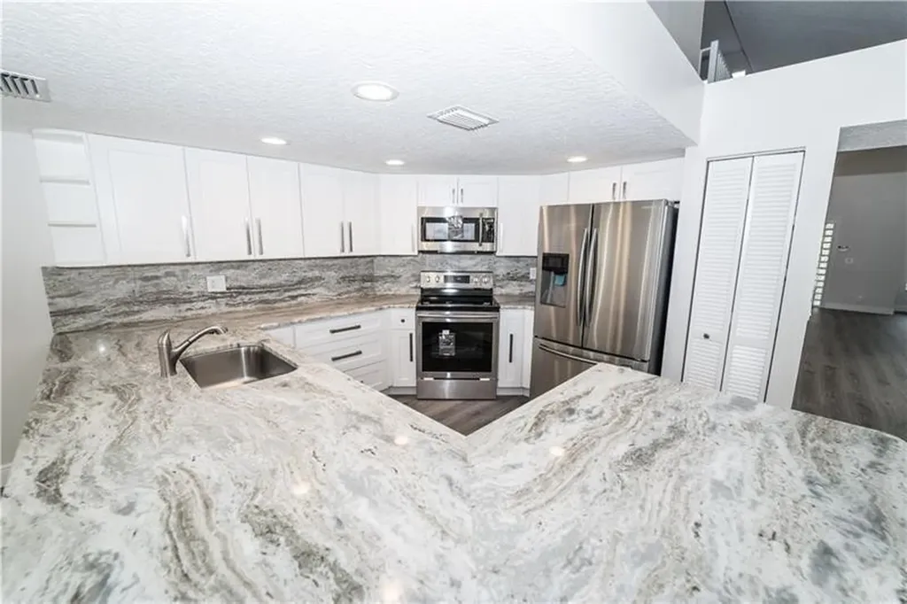 5800 NW 63rd Place Parkland FL 33067