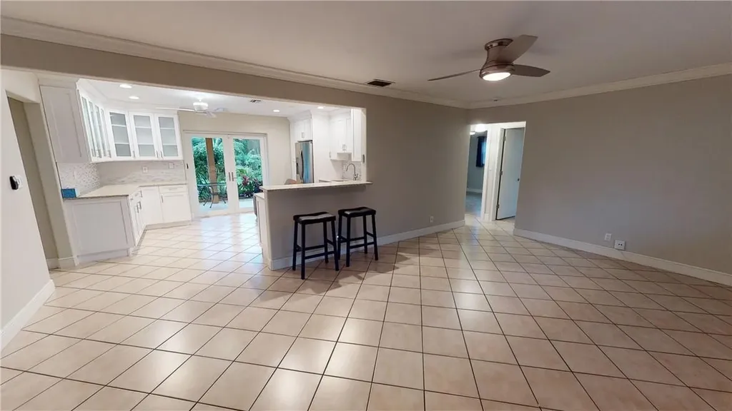 401 NW 35th Street Oakland Park FL 33309