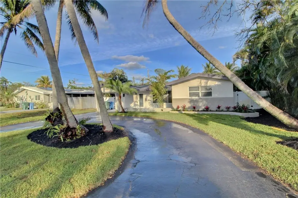 4450 NE 15th Terrace Oakland Park FL 33334