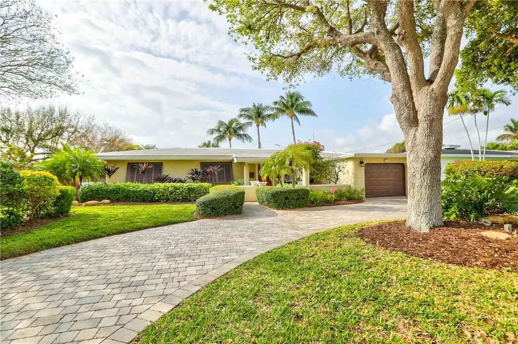 2800 NE 30th Street Lighthouse Point FL 33064
