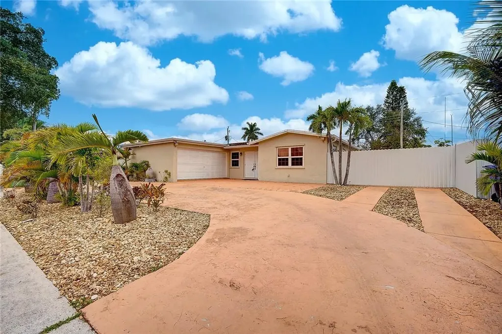 6509 Eaton Street Hollywood FL 33024