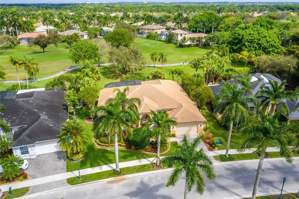 2538 Monterey Court Weston FL 33327