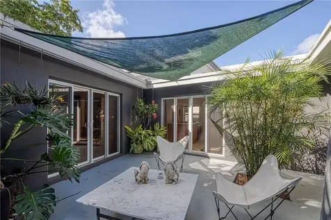 2430 NE 6th Avenue Wilton Manors FL 33305