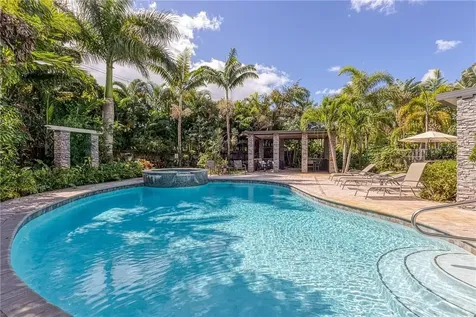 318 NE 26th Street Wilton Manors FL 33305